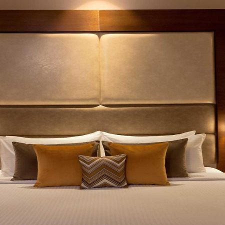 The Atlantes Suite Near Delhi Airport Neu-Delhi Exterior foto