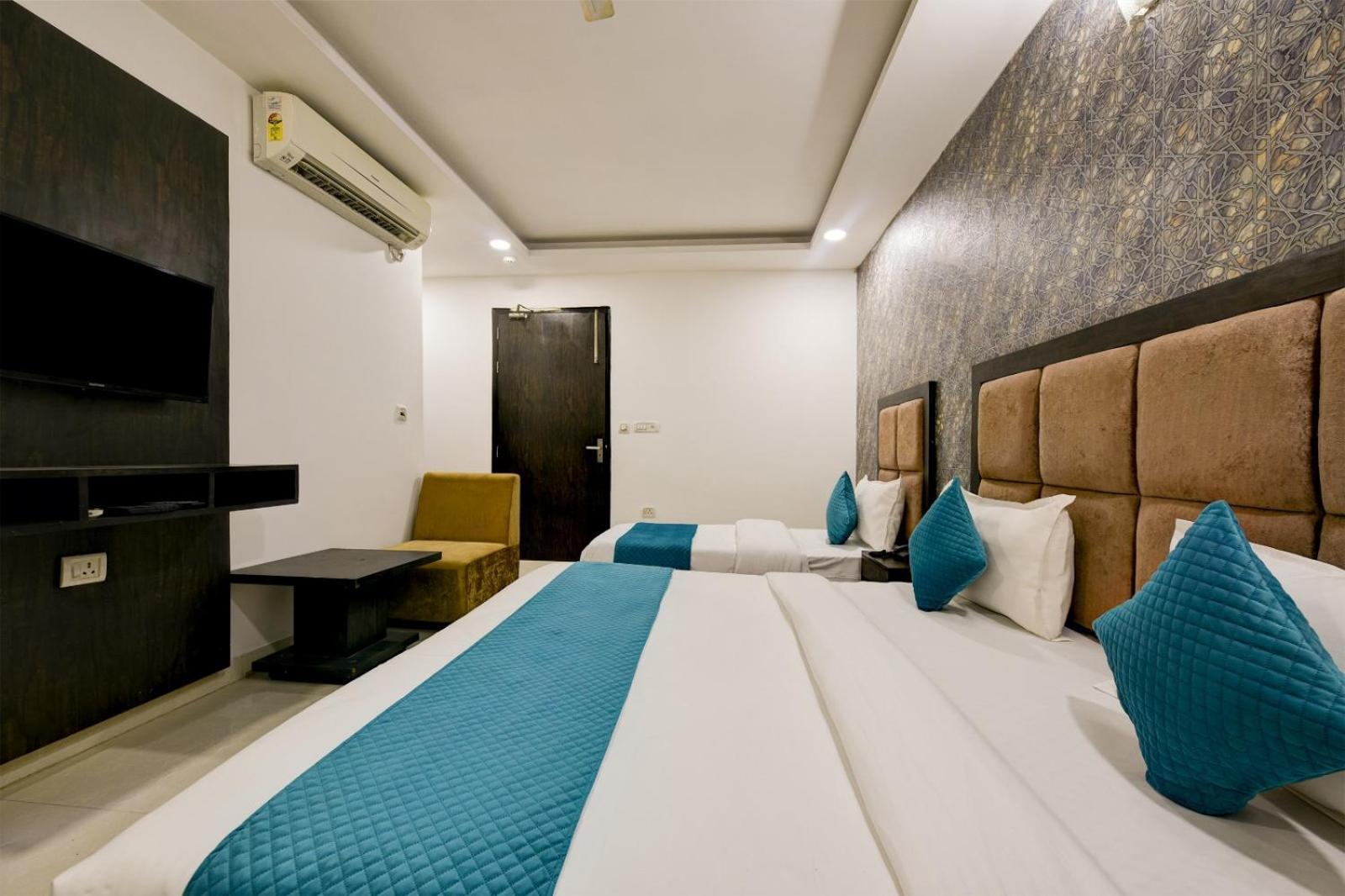 The Atlantes Suite Near Delhi Airport Neu-Delhi Exterior foto